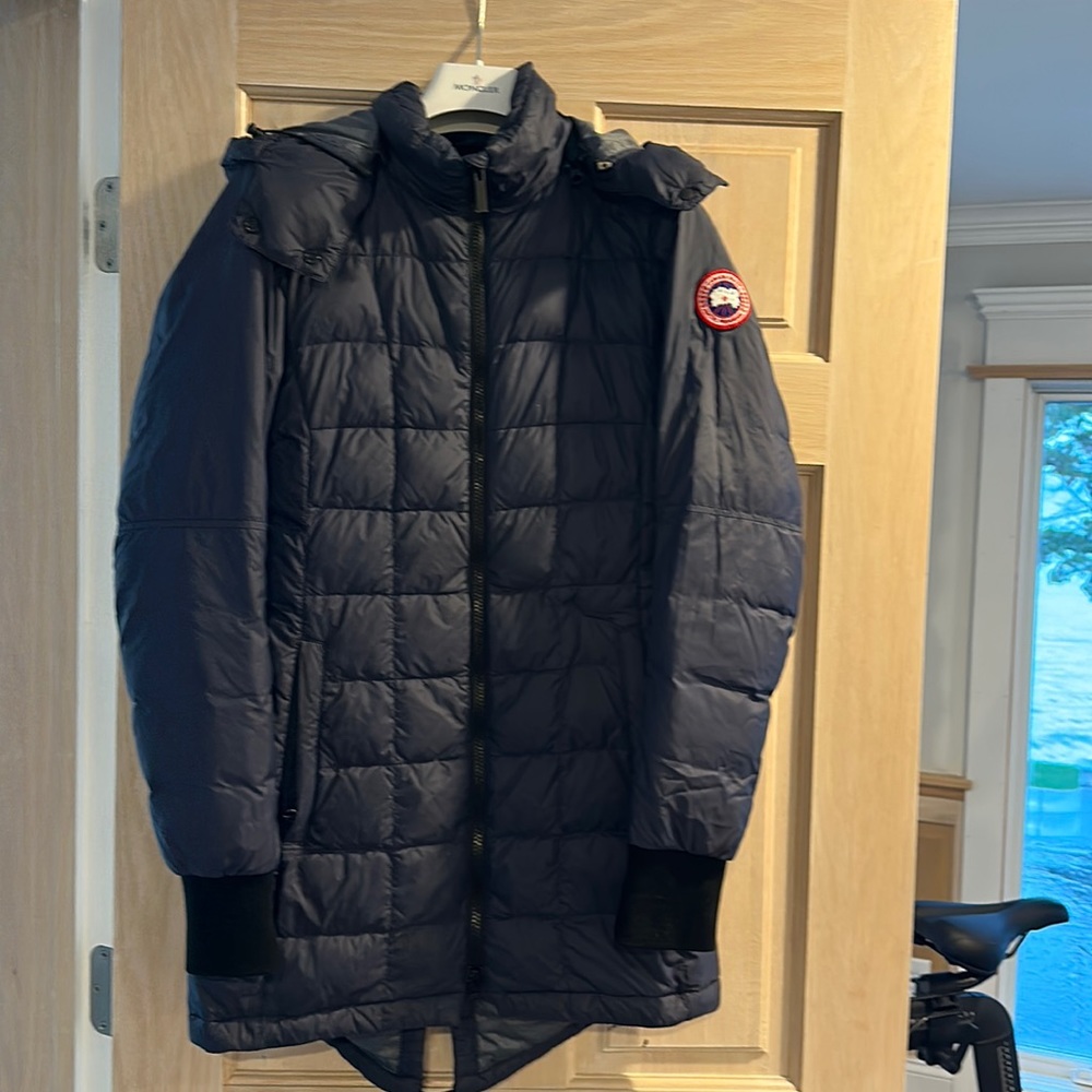Women’s Canada Goose ELLISON packable jacket size S NAVY